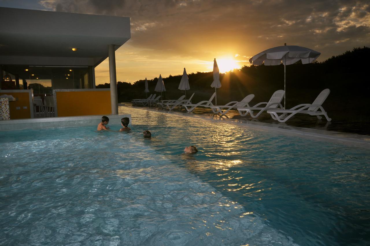 Meca Playa Aparthotel Villa Gesell Bagian luar foto